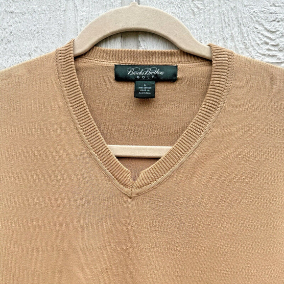 Vintage Brooks Brothers Golf V-Neck Sweater Men L Gold Preppy Academia Heritage - Picture 3 of 10